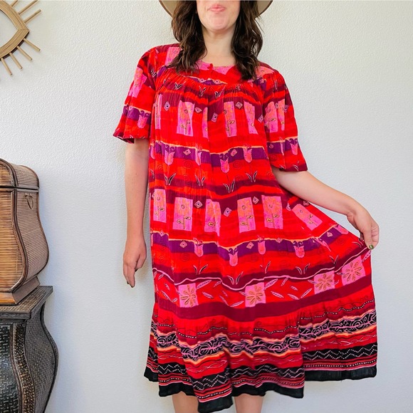 90s vintage swingy red pink flower cotton house dress muumuu Dee Dee's Sz L-XL